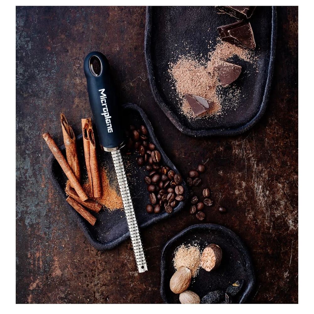 Microplane Premium Classic Spice Grater - Black (C57)